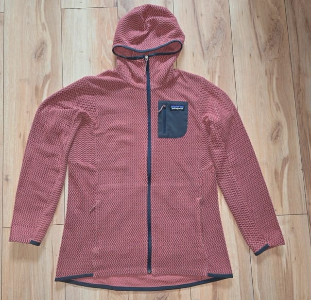 Patagonia  bluza rozpinana polar pudrowy róż rozmiar L damska z kapturem
