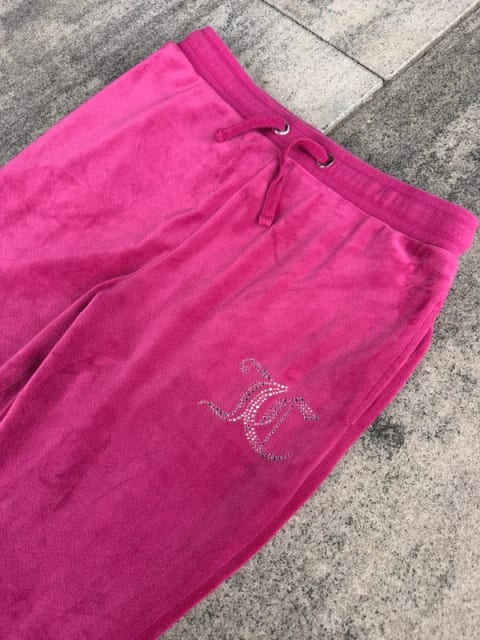 Juicy Couture różowe dresy dzwony flared baddie coquette swag y2k kryształki 90s 00s
