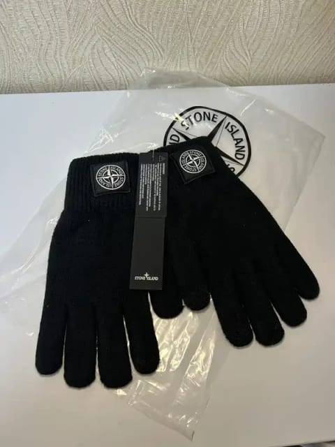 Stone island pirštinės šaltam sezonui
