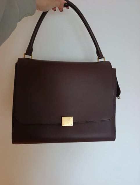 Celine Trapeze