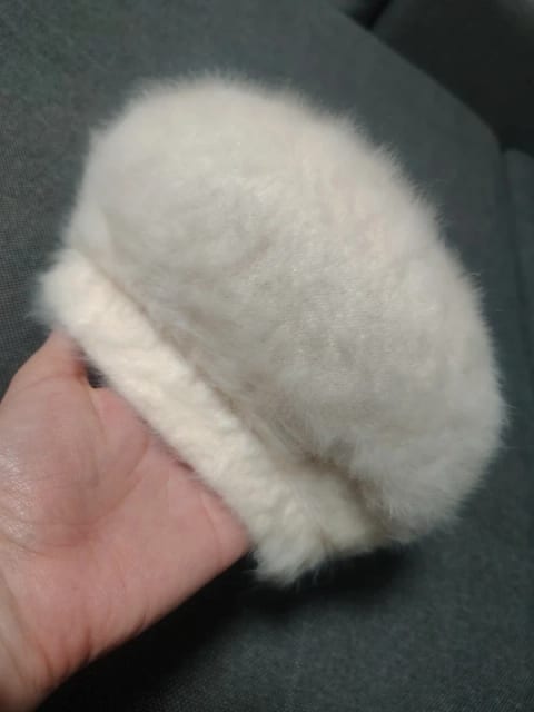 Kremowy włochaty beret z angorą Kangol Furgora sonja regular