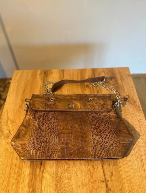 Givenchy Hobobag Brown