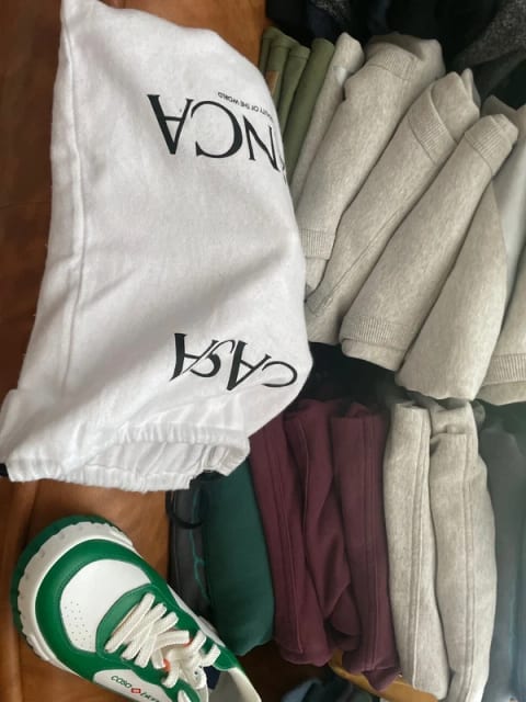 Vând adiasi casa blanca originali