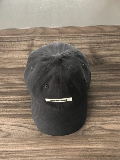 Black baseball cap