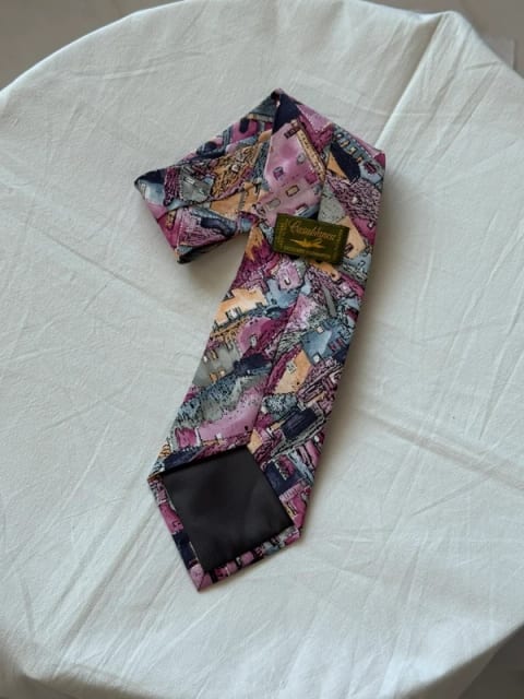 Casablanca tie