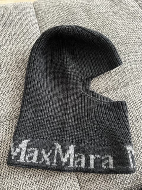 Max Mara kepurė- šalmas