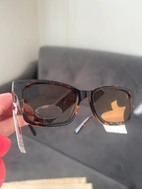 Okulary panterki Levis