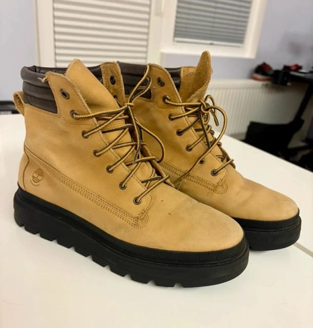 Timberland 6-Inch boots - size 40