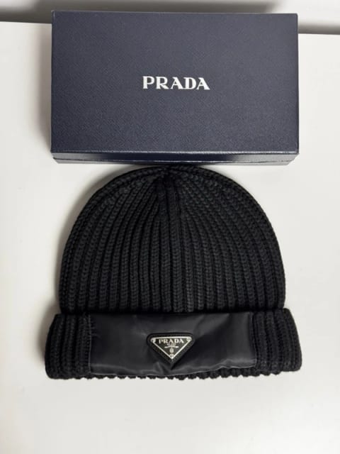 Prada Black Wool logo Beanie
