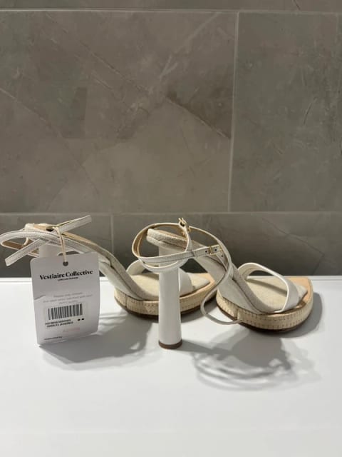 Jacquemus heel sandals