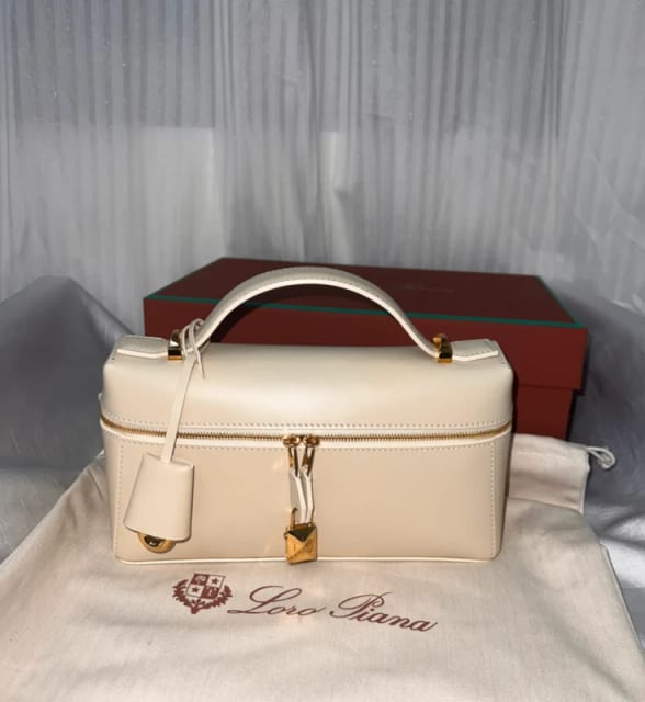 Loro Piana Extra Bag L23