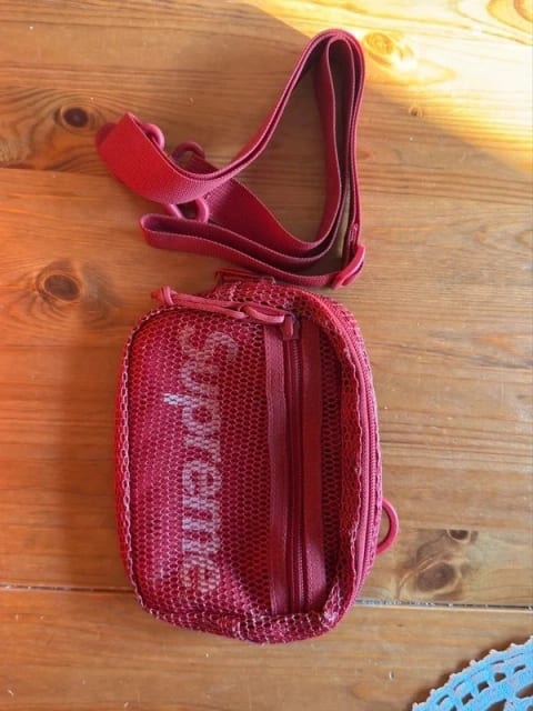 Supreme Small Shoulder Bag (SS20)