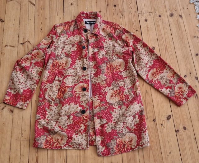 Supreme ss18 washed floral trench coat