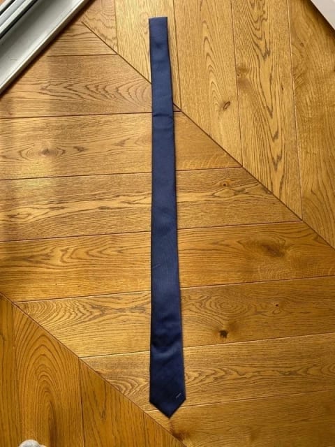 Krawat męski Prada R150 granatowy z drobne kropki elegancki