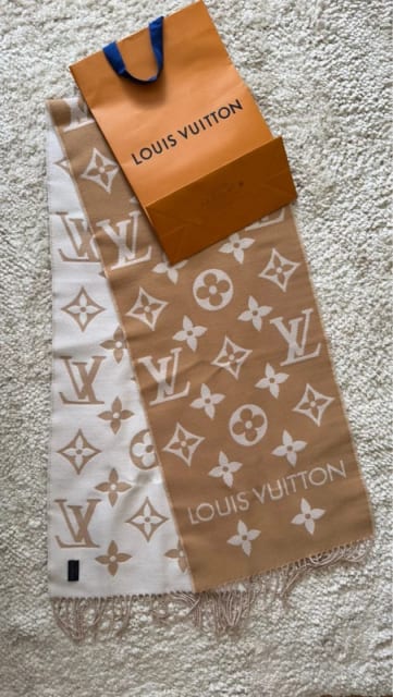 Louis Vuitton šál