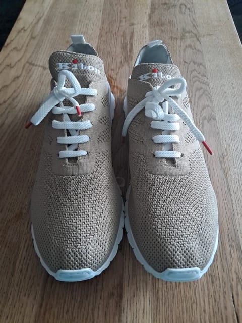 Buty sportowe firmy Kiton