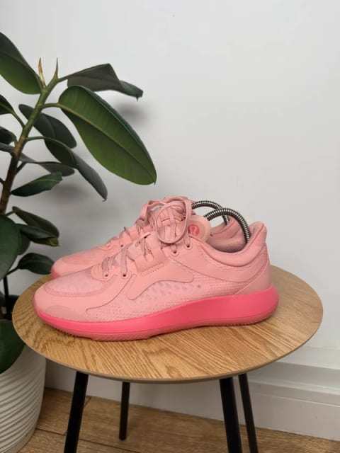Lululemon Strongfeel sport fitness shoes