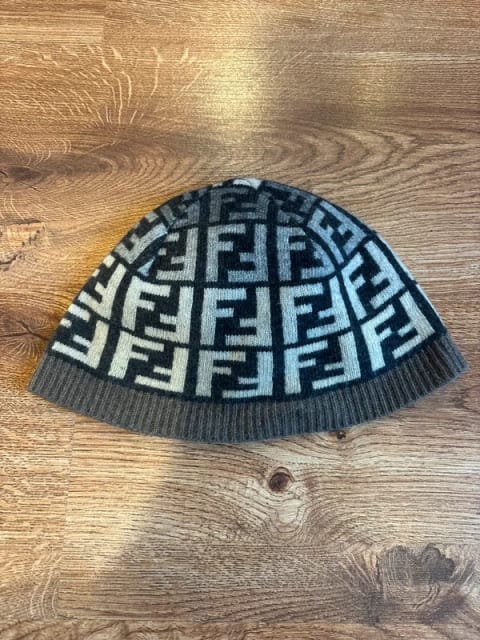Czapka Fendi