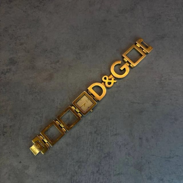 D&G Dolce & Gabbana luxury logo link chain watch | vintage gold tone time piece