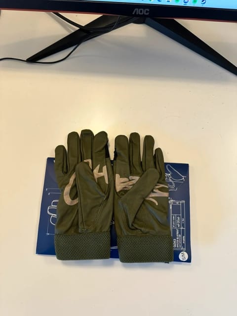 Corteiz leather gloves / Gutta green