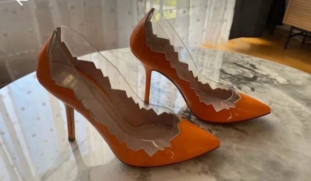 Moschino kingad