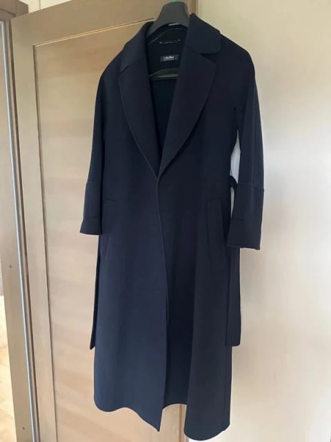 Pārdodu pilnīgi jaunu MaxMara mēteli