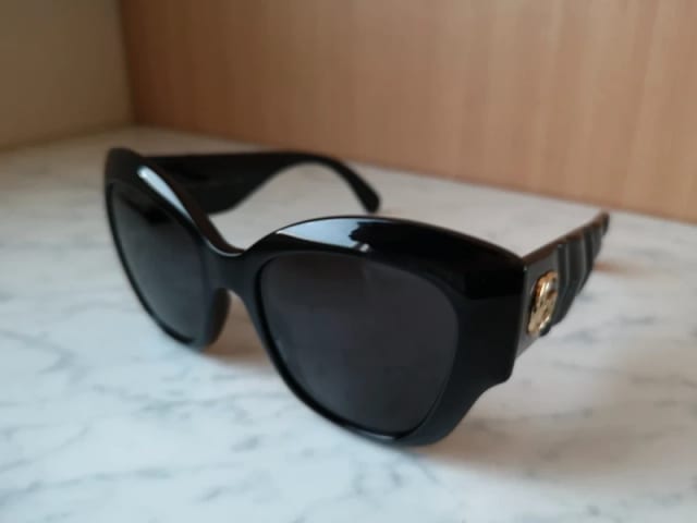 Gucci aurinkolasit
