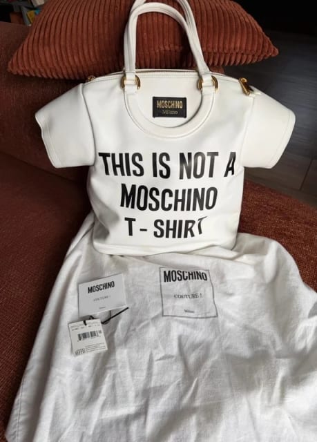 Moschino tshirt bag