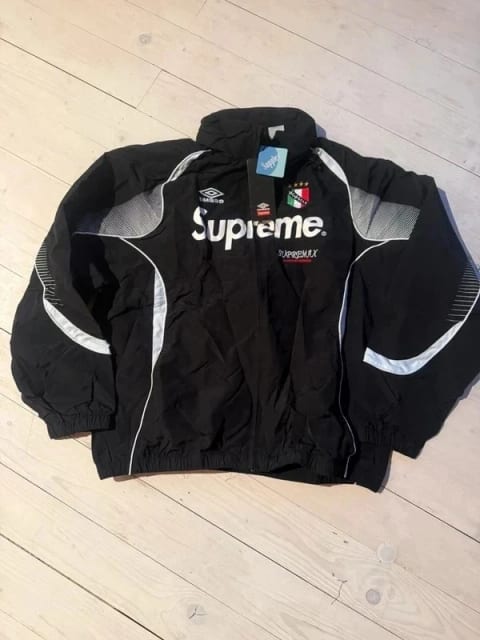 Supreme x Umbro Track Jacket Black SS22 L