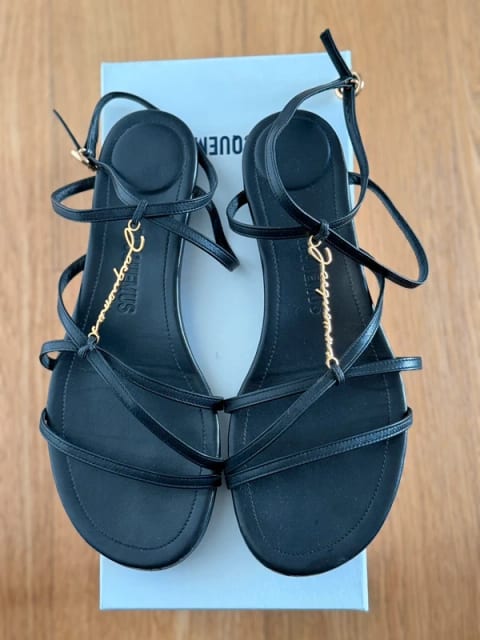 Jacquemus basutės
