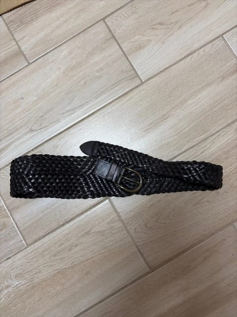 Max Mara öv