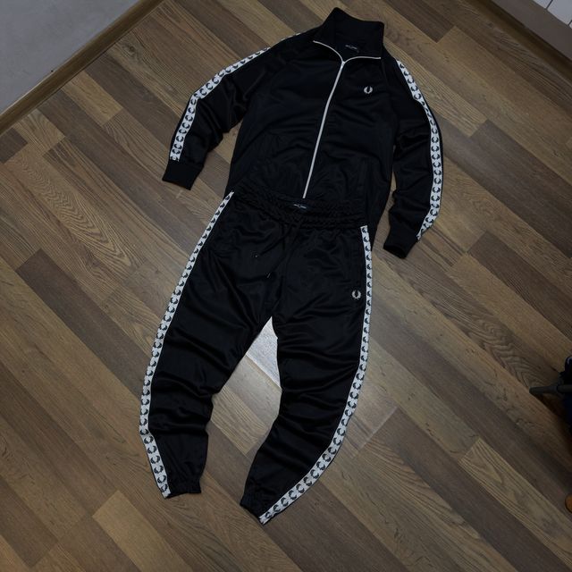 Чоловічий костюм Fred perry на лампасах оригінал фред пері zip-h