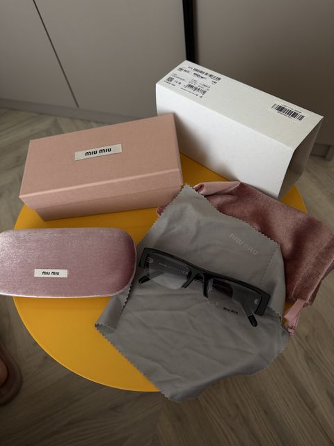 Сонцезахисні окуляри MIU MIU B07S clear gradient dark grey оригі
