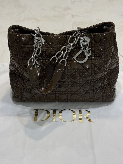 Сумка Christian Dior оригінал лакова з документами сертифікат En