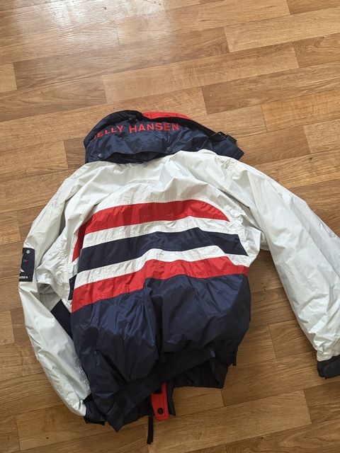 Вітровка Helly Hansen — zdjęcie 3