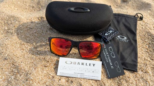 Сонцезахисні окуляри Oakley Holbrook - Matte Black Frame/Prizm R