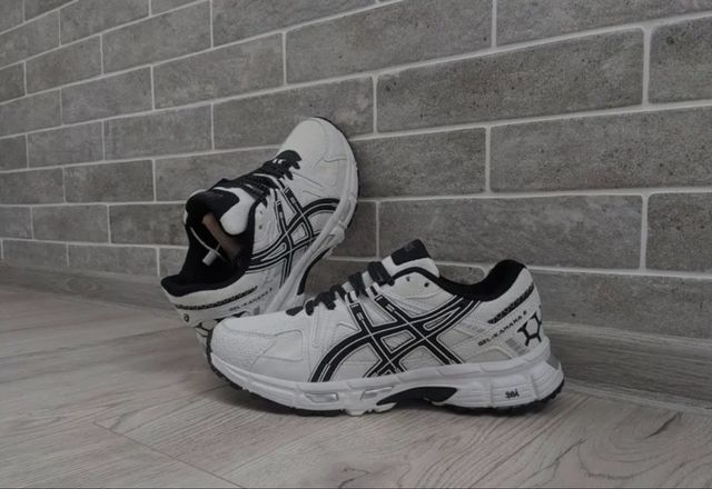 Кросівки Asics білі