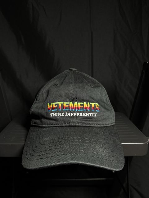 Vetements think diffrenthly cap
